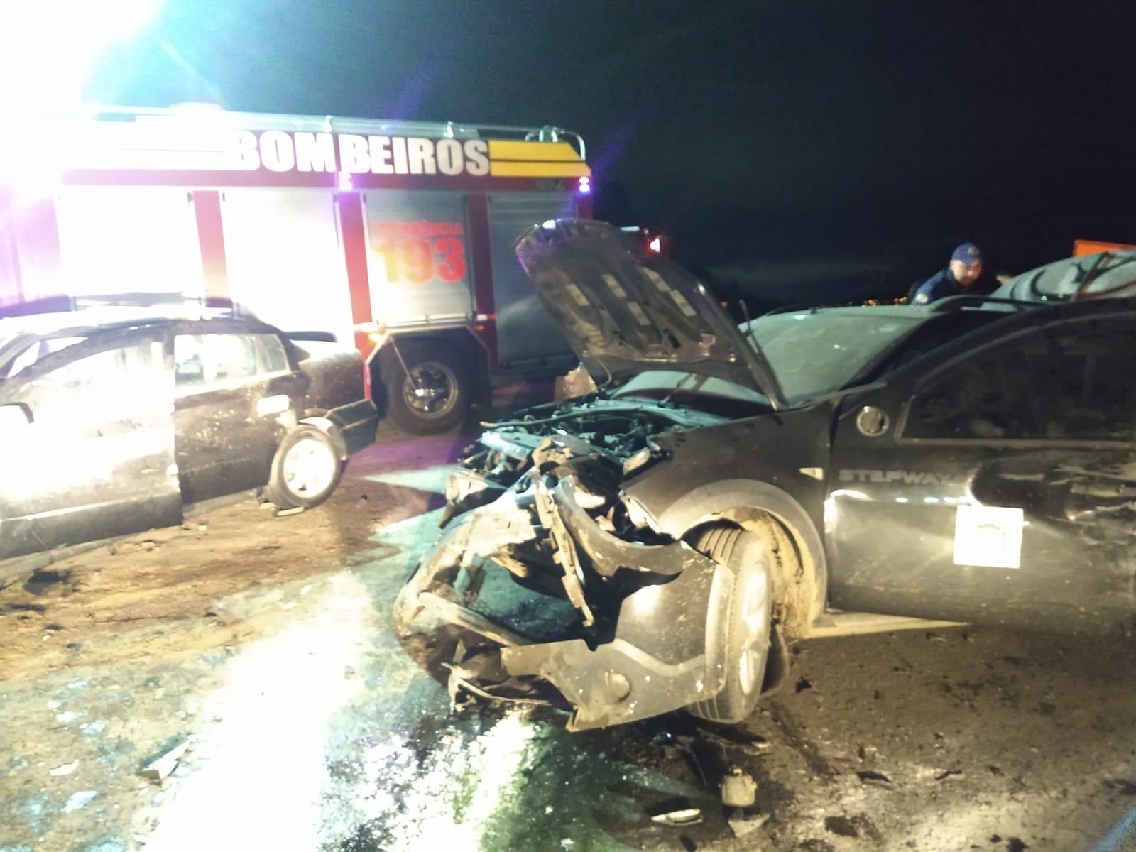  Acidente envolve quatro veículos na BR-470