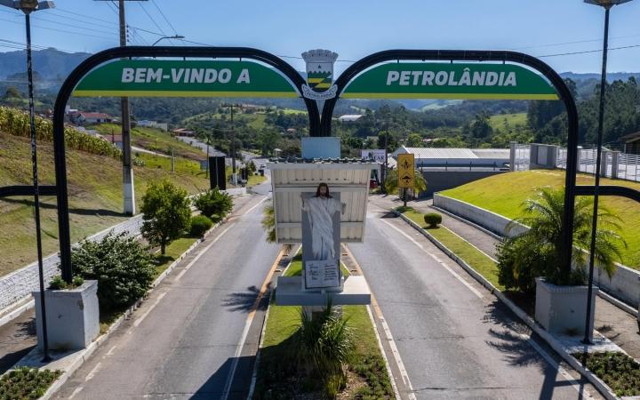 Administração de Petrolândia ameaça deixar o Consórcio Interfederativo Santa Catarina (CINCATARINA)