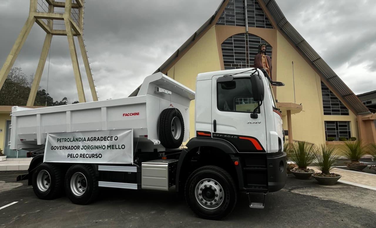 Administração de Petrolândia segue renovando a frota municipal 
