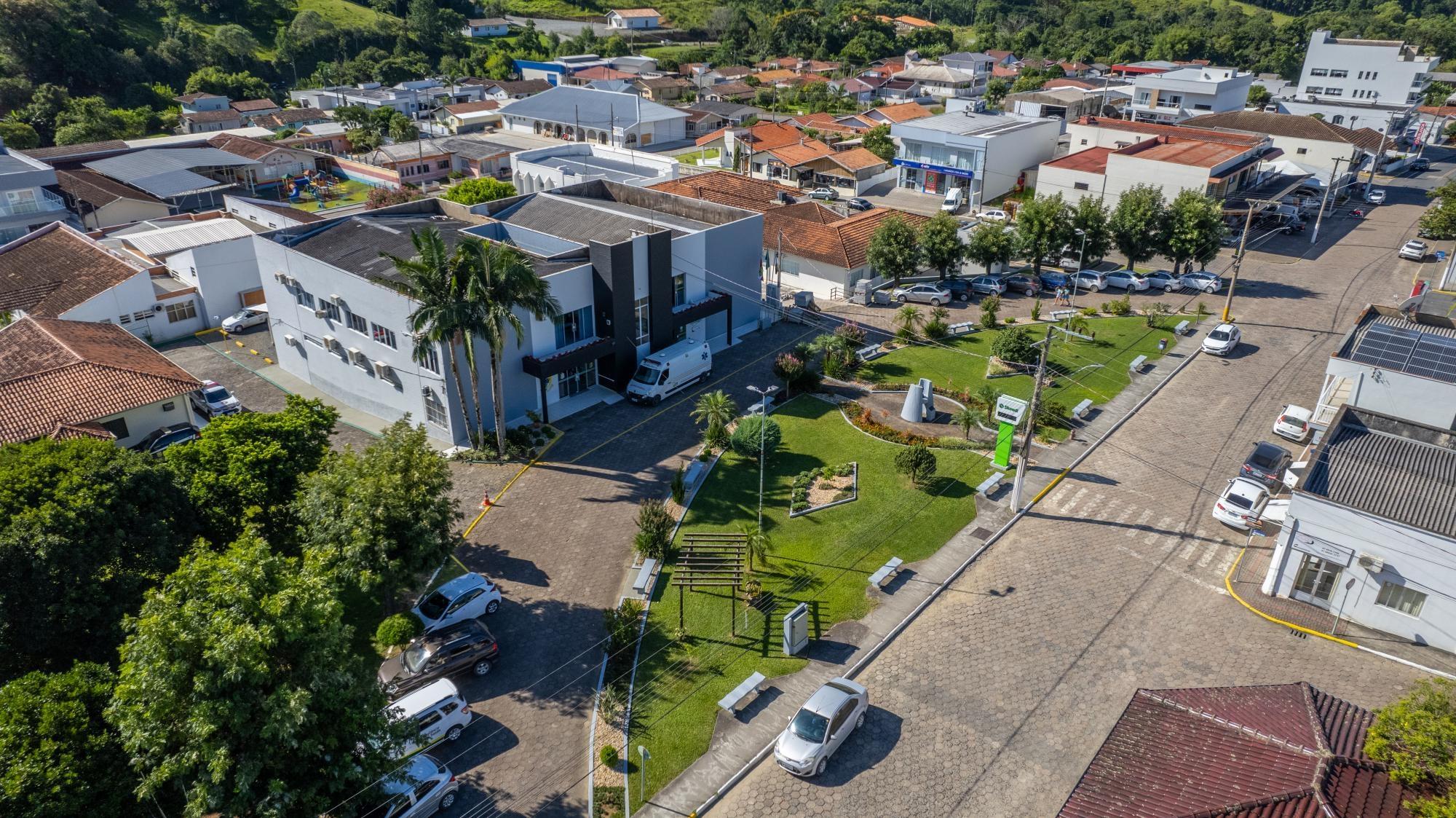 Administração de Petrolândia volta a atender em período integral