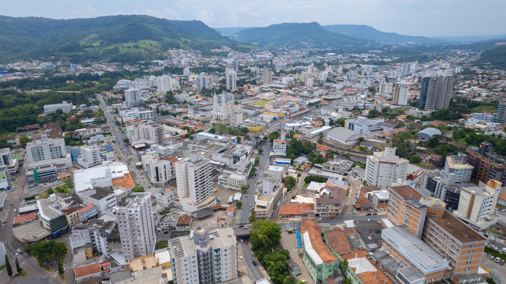 Administração de Rio do Sul instala 33 câmeras em espaços públicos
