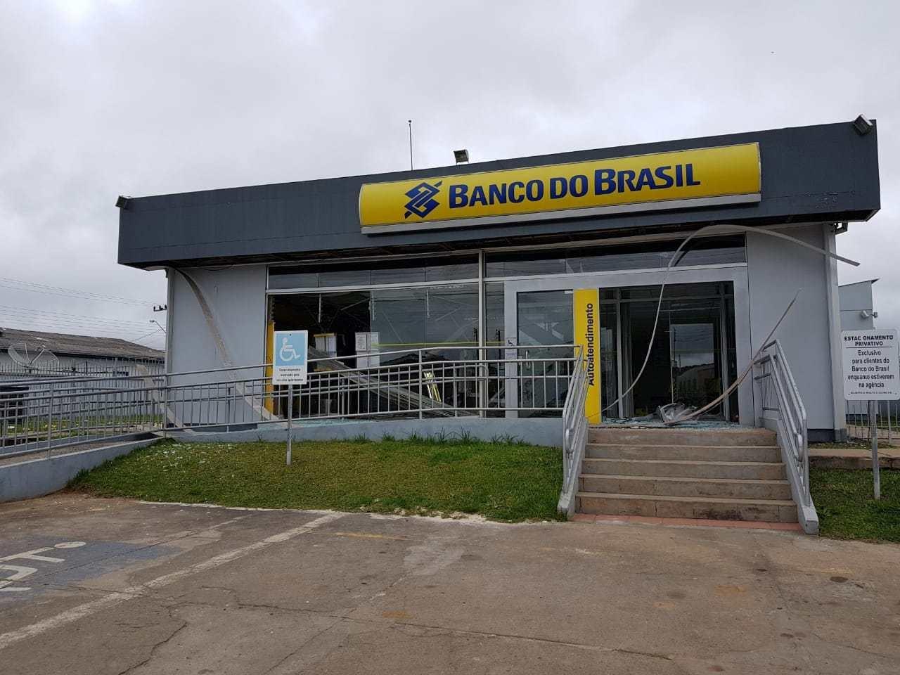 Agência bancária é arrombada em Ponte Alta; Bandidos fugiram em direção a Bom Retiro