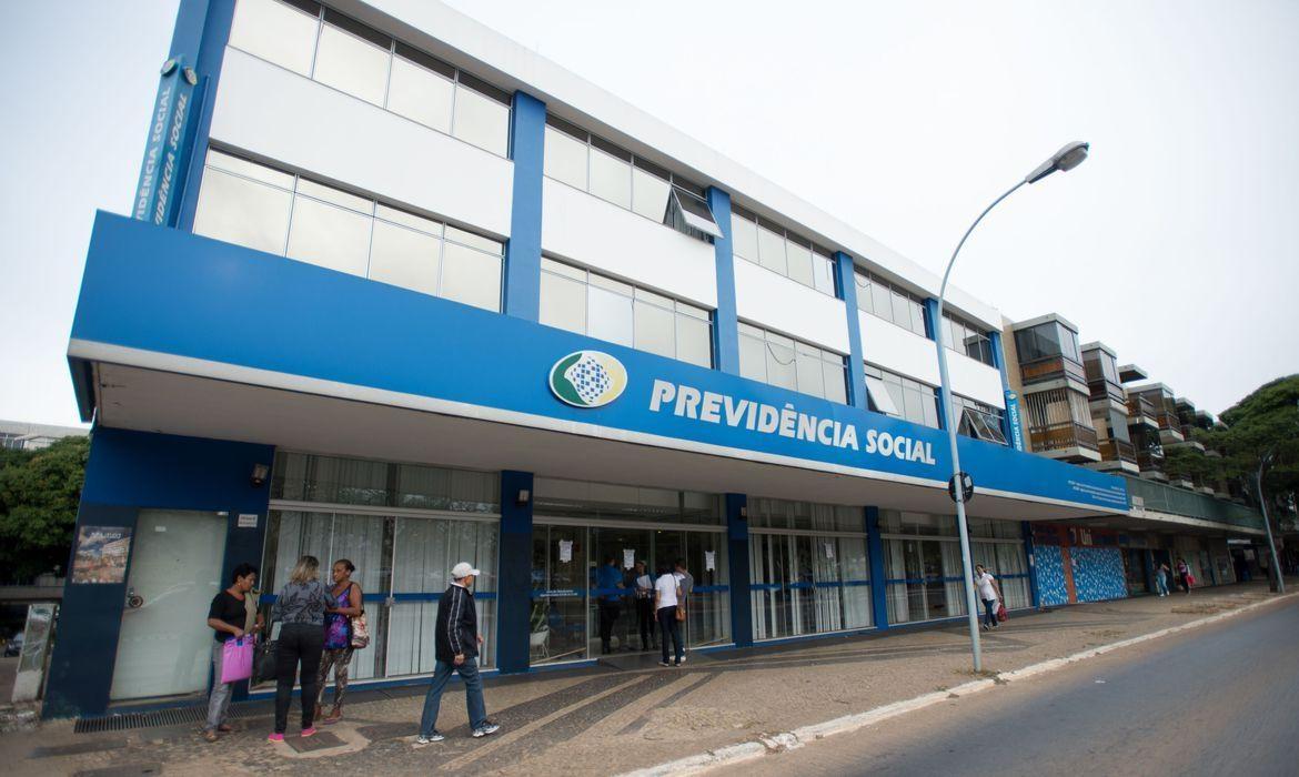 Agências do INSS retomam atendimento presencial na segunda-feira (14)