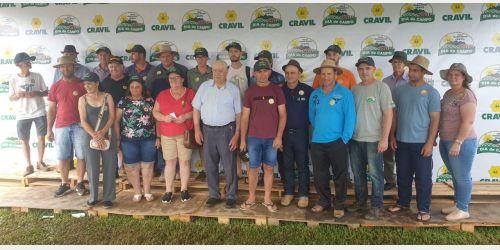 Agricultores de Vidal Ramos participam do Dia de Campo da Cravil no município de Lontras