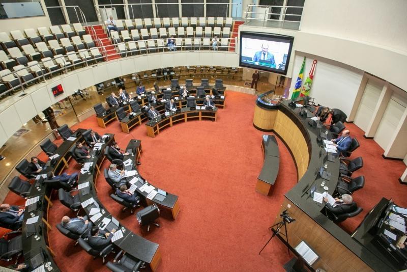 Alesc aprova reforma administrativa
