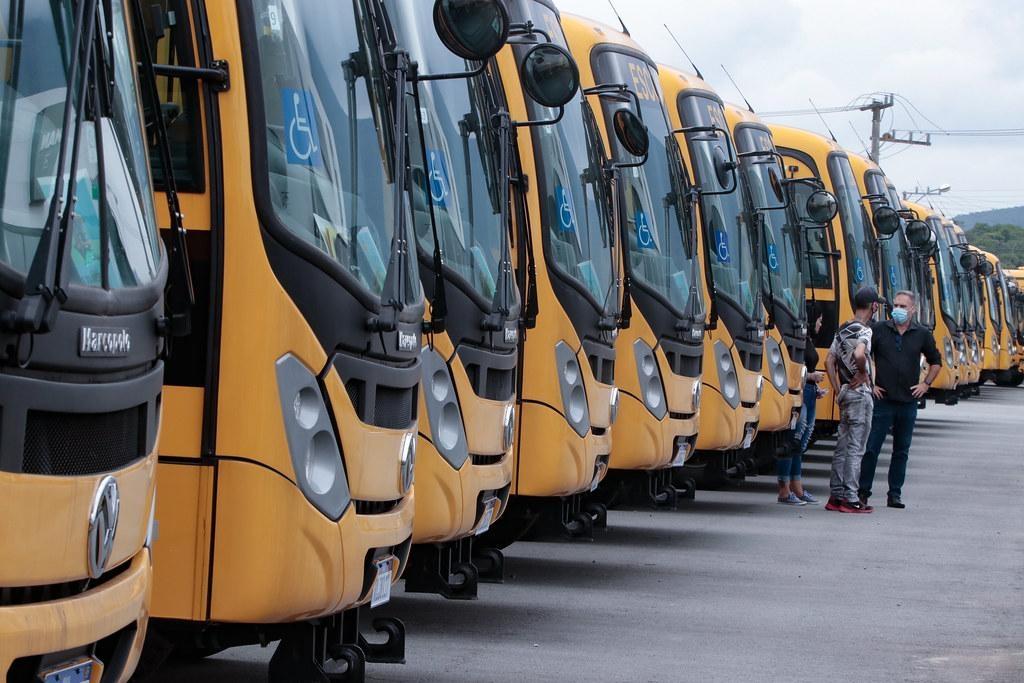 Alfredo Wagner e Imbuia recebem novos ônibus para o transporte escolar