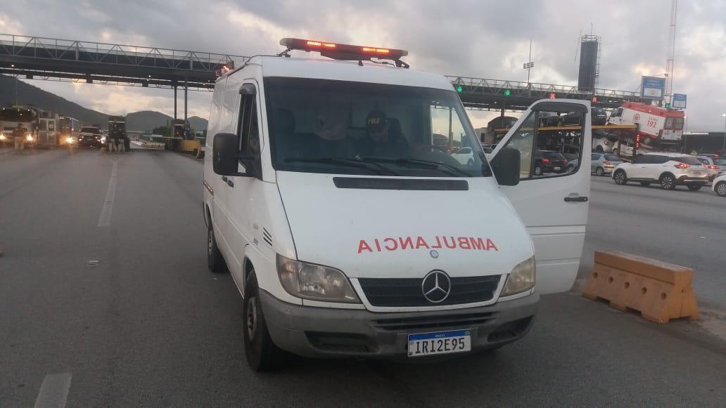 Ambulância utilizada para transporte de pescado é apreendida na Grande Florianópolis