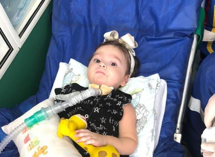 Antonella, bebê de SC com AME, embarca aos EUA para aplicar medicamento milionário 