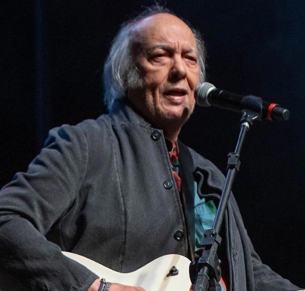 Aos 81 anos, Erasmo Carlos é internado e seu estado de saúde é delicado