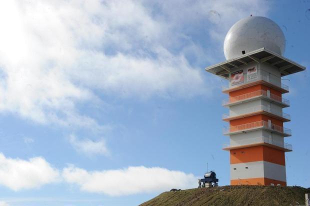 Após estragos com temporal que deixou cerca de 100 casas destelhadas, prefeito de Lontras diz que radar não alertou população