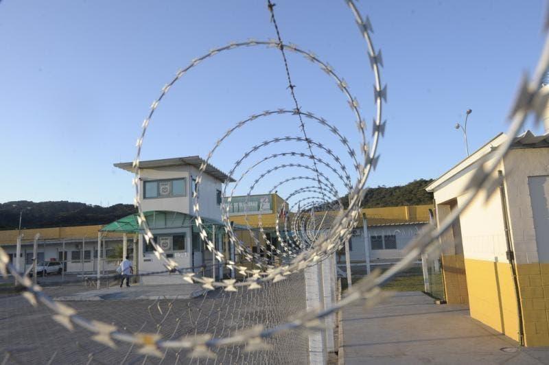 Após saída temporária, 87 presos não retornam para unidades prisionais em SC
