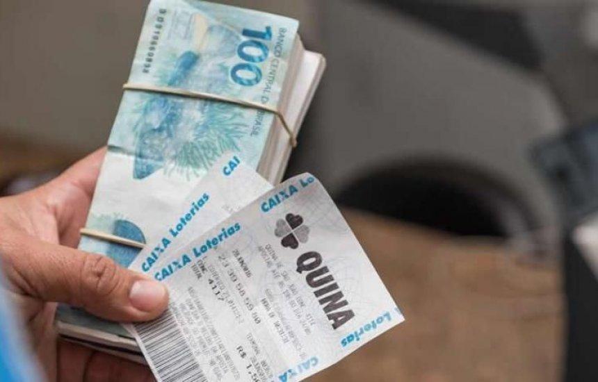 Aposentada cai em golpe do bilhete premiado e perde R$ 100 mil