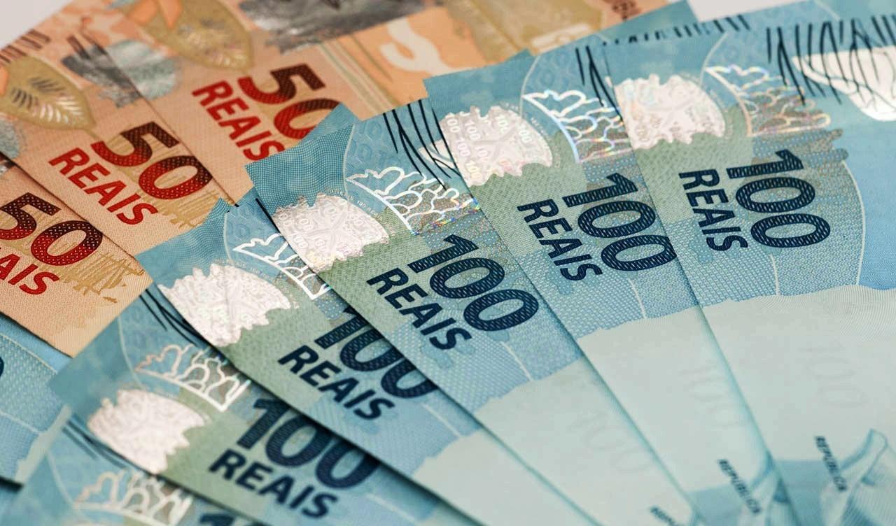 Aposentados começam a receber este mês 1ª parcela do décimo terceiro
