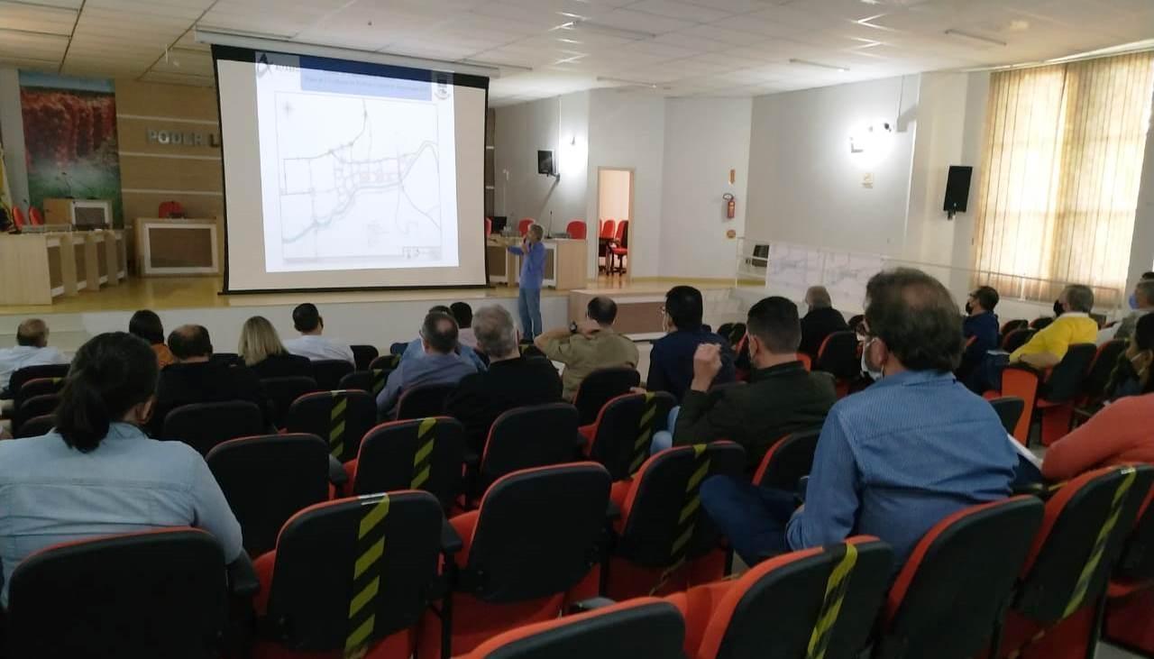 Apresentado estudo de possíveis alterações no trânsito em Ituporanga