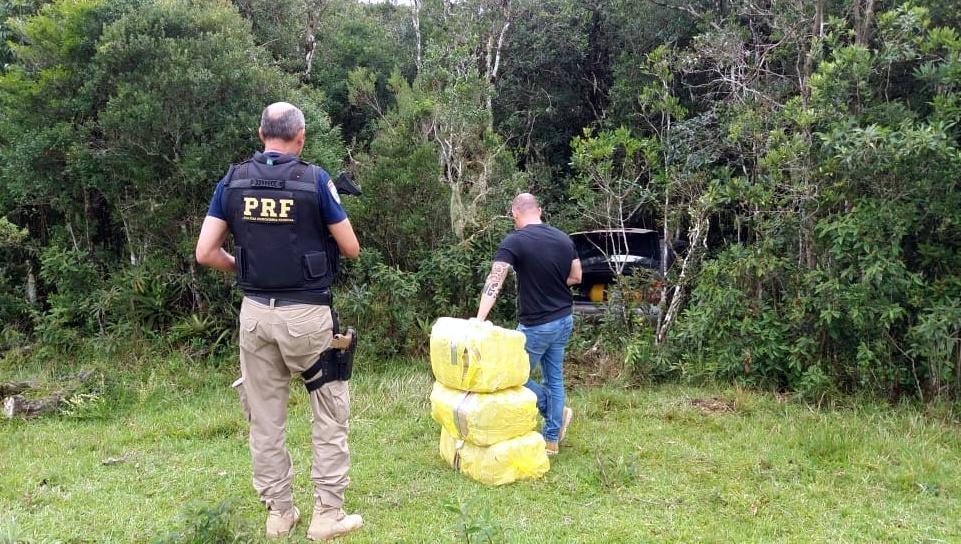 Aproximadamente 150 quilos de maconha são apreendidos na BR-282, em Rancho Queimado