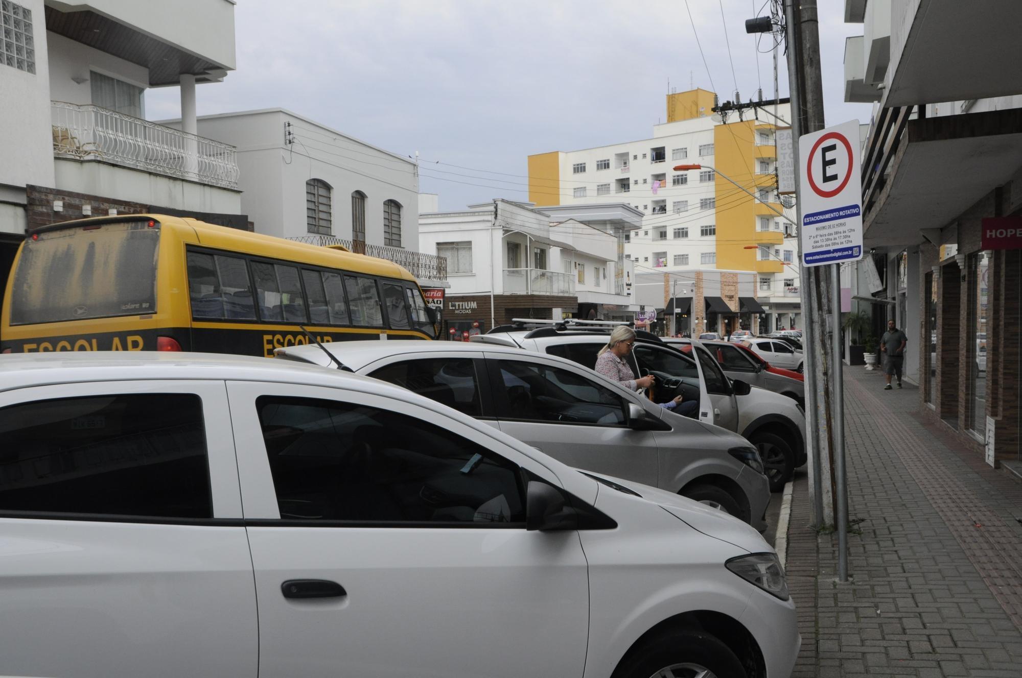 Área Azul: Apae de Rio do Sul poderá ser a responsável por fazer o gerenciamento do estacionamento rotativo em Ituporanga 