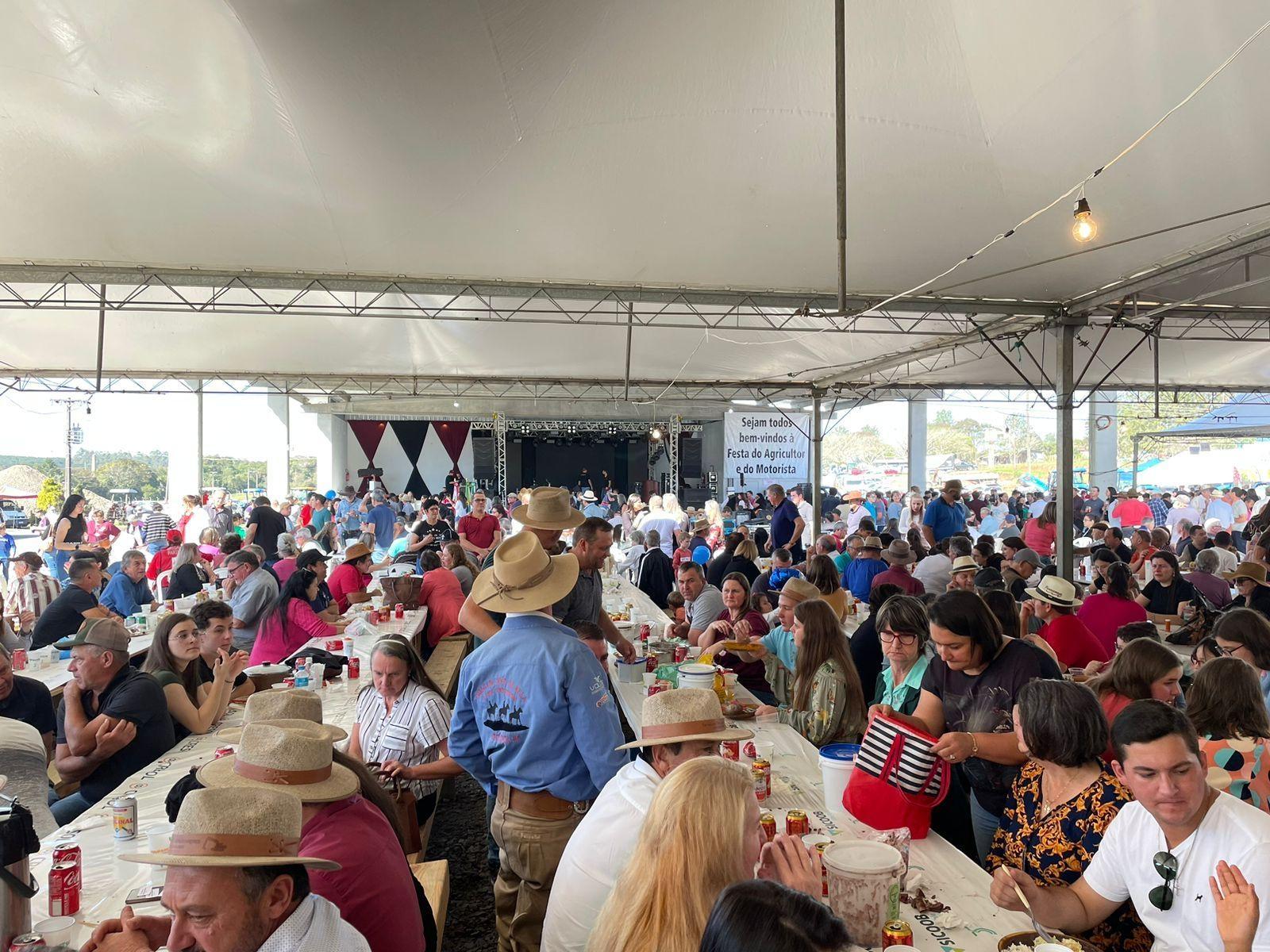 Atalanta celebra o dia do colono e do motorista com festa nesta terça-feira (25)