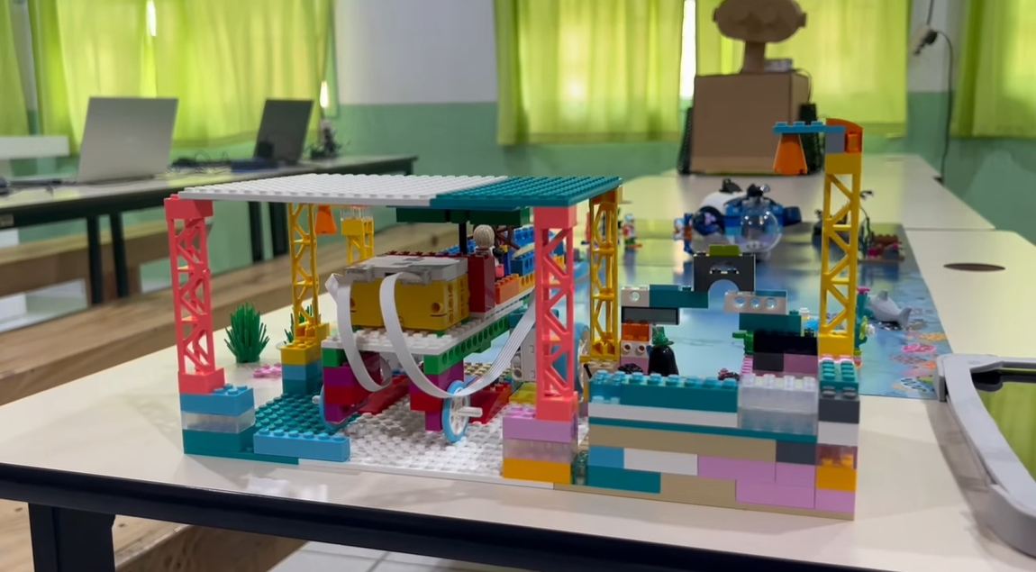 Atalanta promove exposição de robótica por alunos da escola complementar