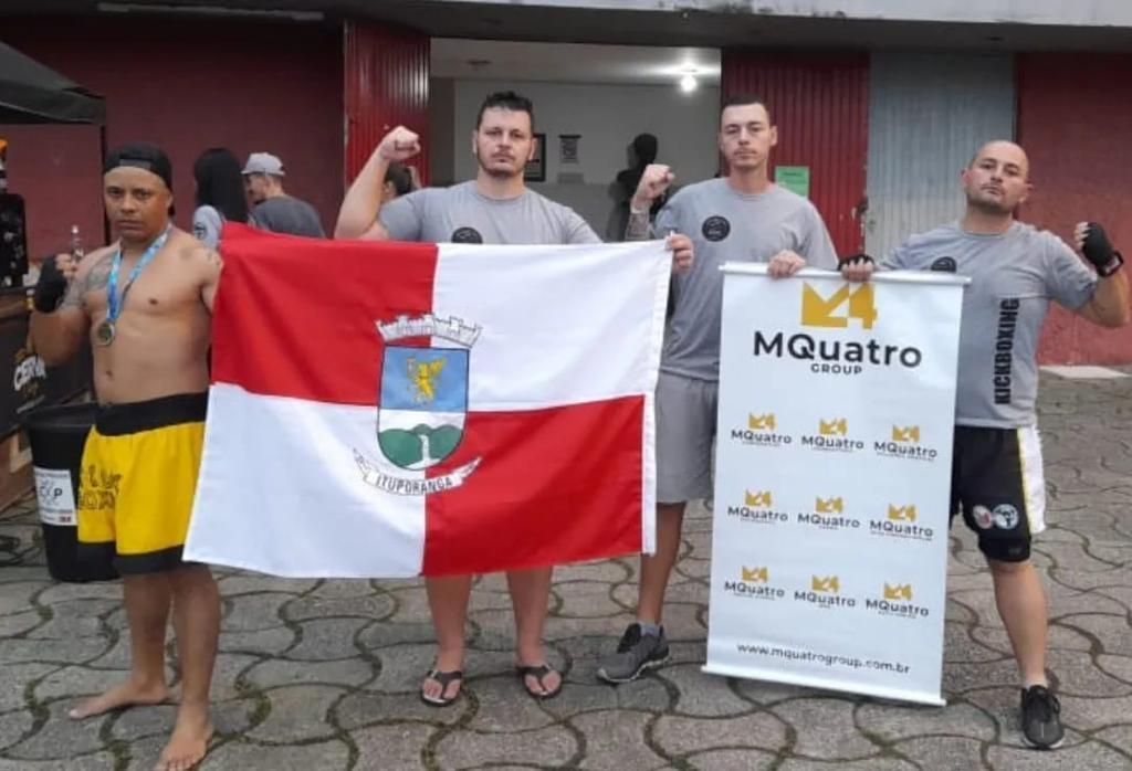 Atletas representam Ituporanga em seletiva para o Brasileiro de Kickboxing 