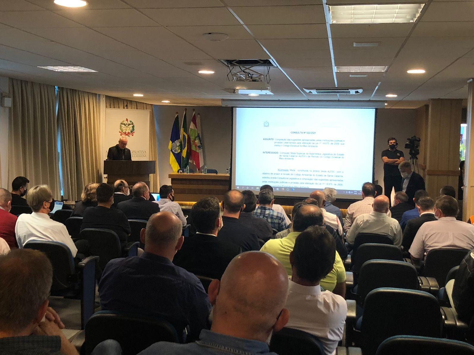Audiência Pública em Rio do Sul debate revisão do Código Ambiental de Santa Catarina
