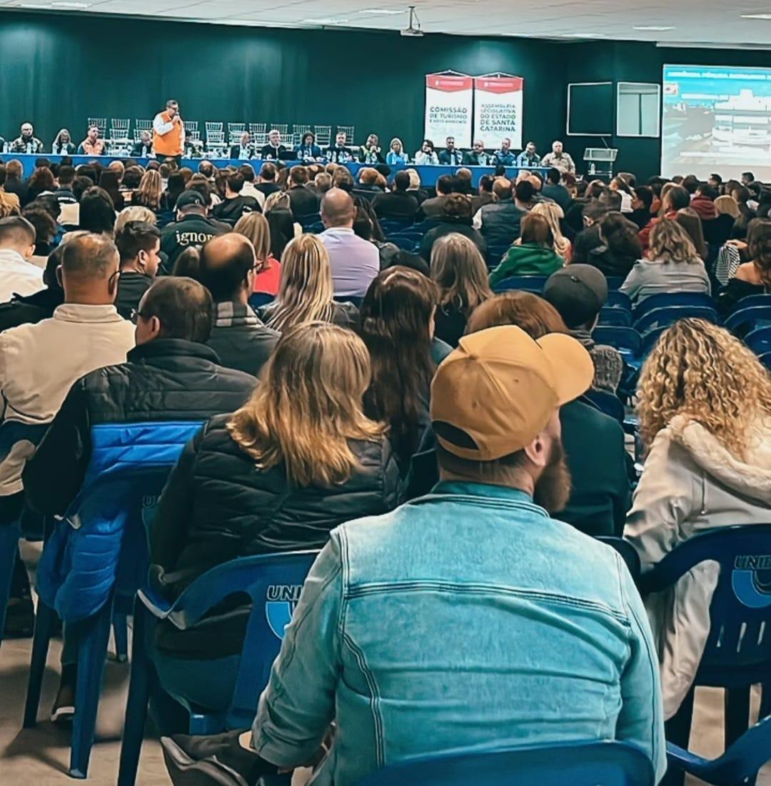Audiência pública em Rio do Sul sobre mitigação de cheias e situação das barragens teve grande presença de público