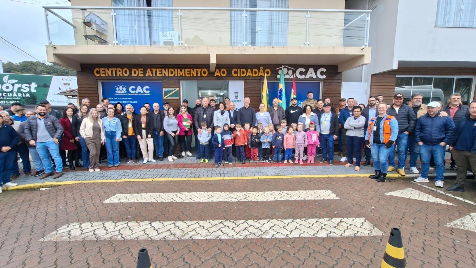 Aurora inaugura Centro de Atendimento ao Cidadão com serviços da Receita Federal e SEBRAE