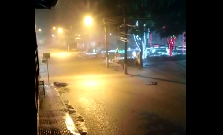 Aurora mais uma vez é castigada por forte temporal