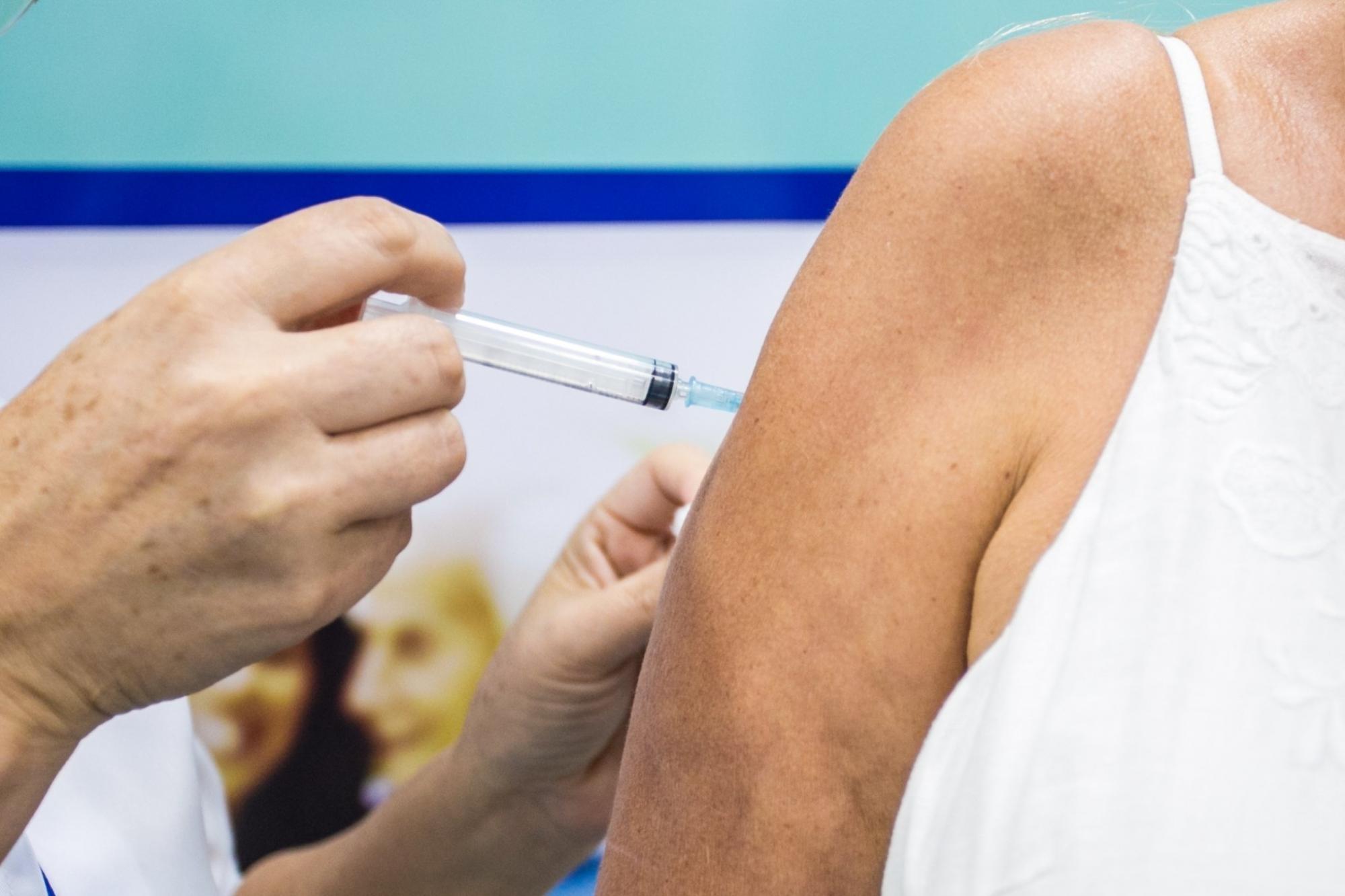 Aurora realiza duas importantes campanhas de vacinação, uma contra a Covid e outra contra a Influenza