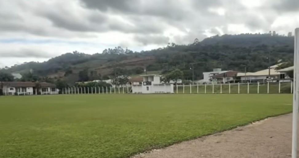 Aurora recebe terreno de 18 mil m² e planeja parque e nova iluminação