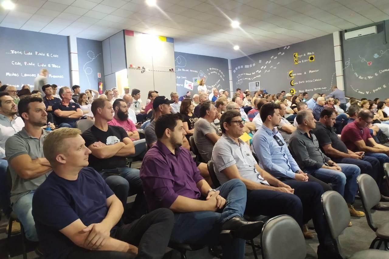 Autoridades e comunidade se mobilizam em prol da pavimentação da rodovia que liga Vidal Ramos a Botuverá