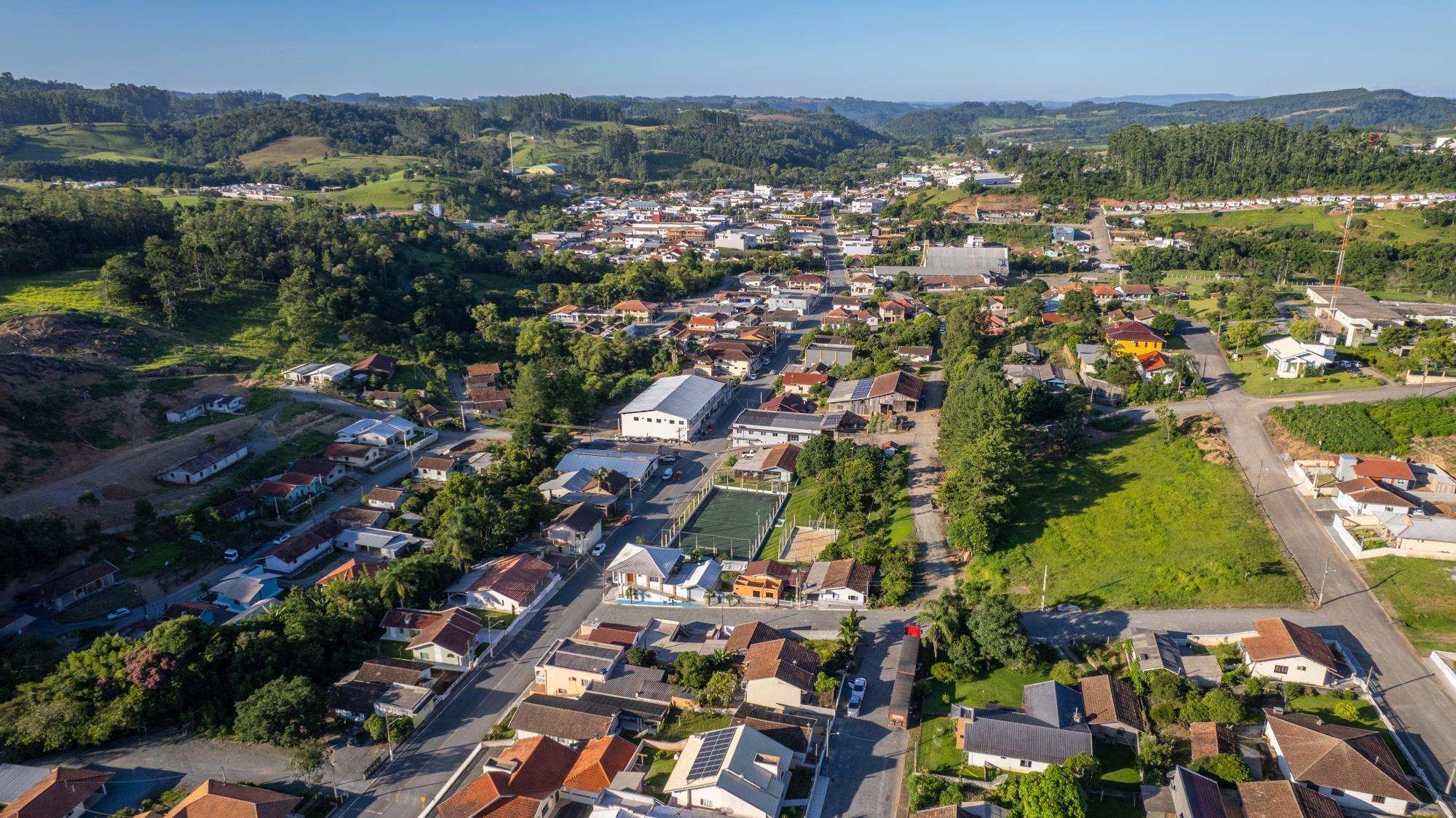 Petrolândia garante auxílio de 50% no transporte a universitários