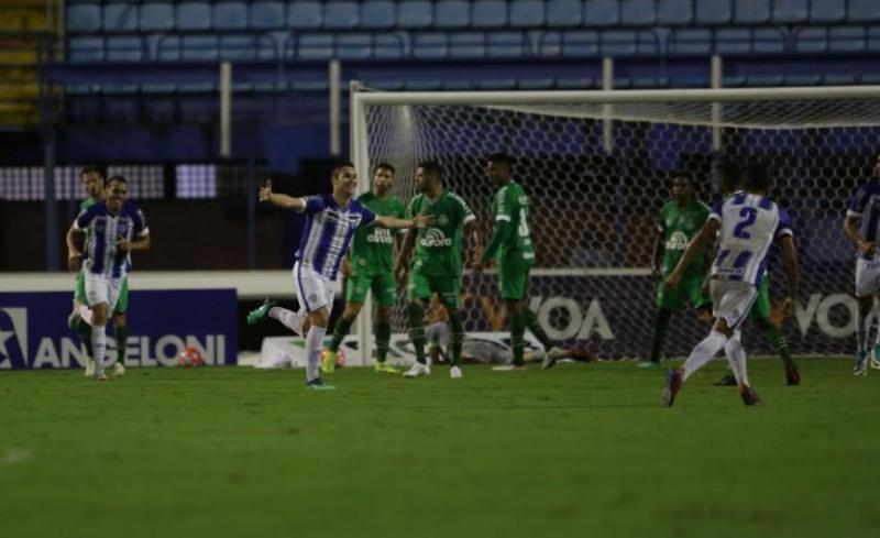 Avaí bate Chapecoense e assume a liderança do Catarinense 2019