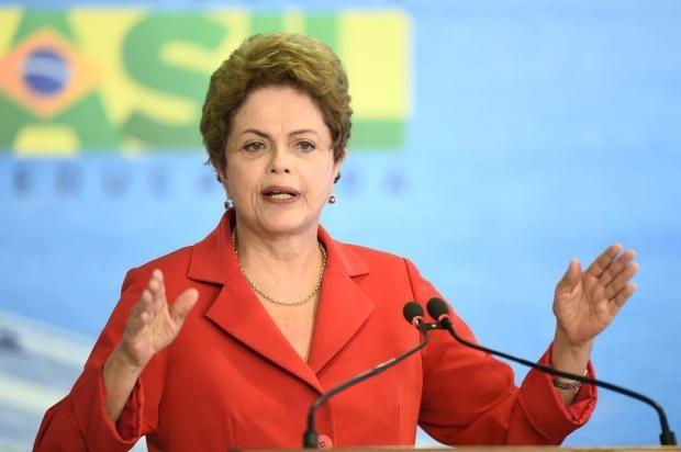 Dilma veta projeto do Congresso para aposentadorias e apresenta alternativa 