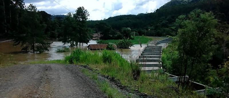 Barragem de usina hidrelétrica se rompe em Taió