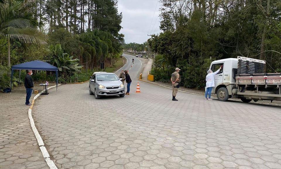 Barreira Sanitária é realizada em Atalanta para conter o avanço do novo coronavírus na cidade