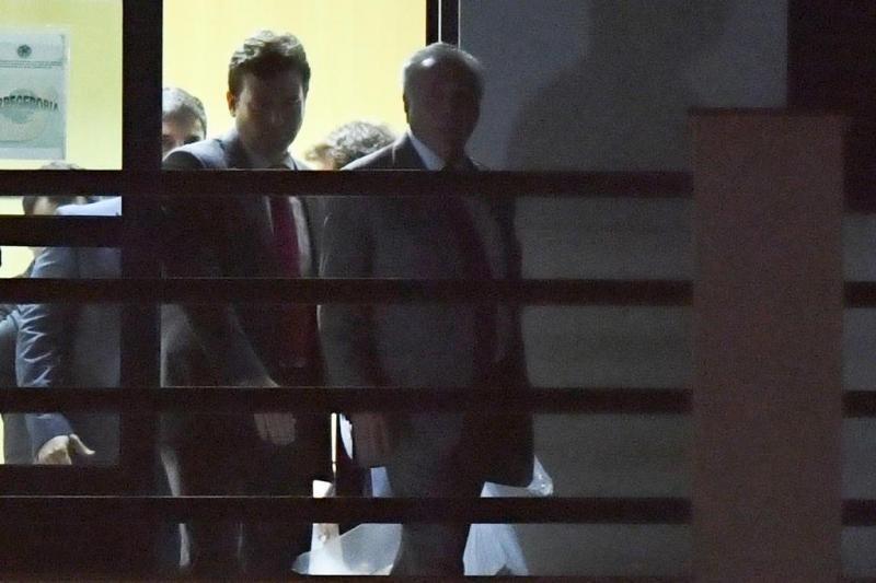 BC bloqueia R$ 8,2 milhões de Temer e R$ 23 milhões do coronel Lima 