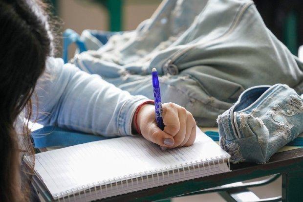 Bolsa estudante 2023 começa a ser paga dia 30 de abril em Santa Catarina