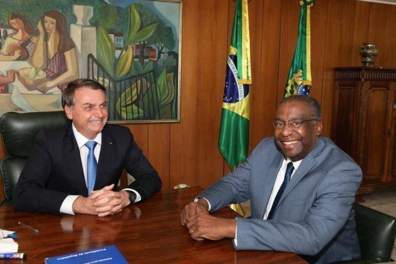 Bolsonaro anuncia Carlos Alberto Decotelli como novo Ministro da Educação