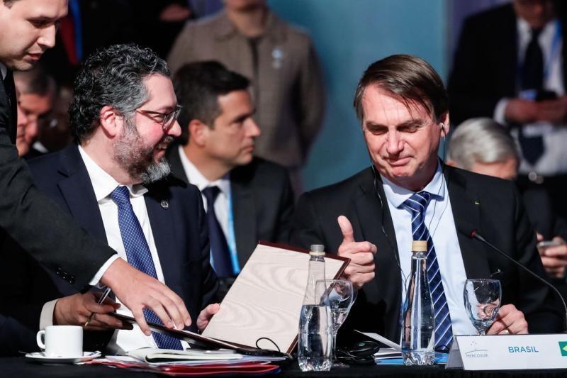 Bolsonaro diz que liberação do FGTS será oficializada nos próximos dias