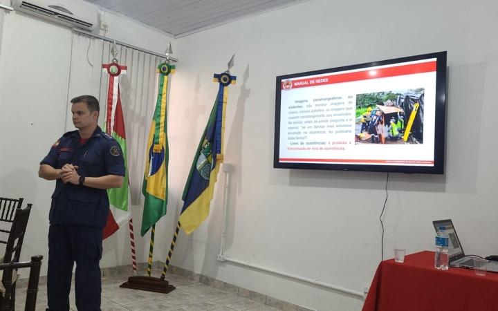 Bombeiros do 15º Batalhão de Rio do Sul e companhias do Corpo de Bombeiros da região realizam Café com a Imprensa