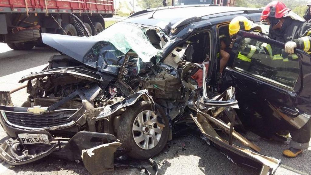 Bombeiros fazem apelo para evitar aglomeração durante ocorrência de acidentes de trânsito