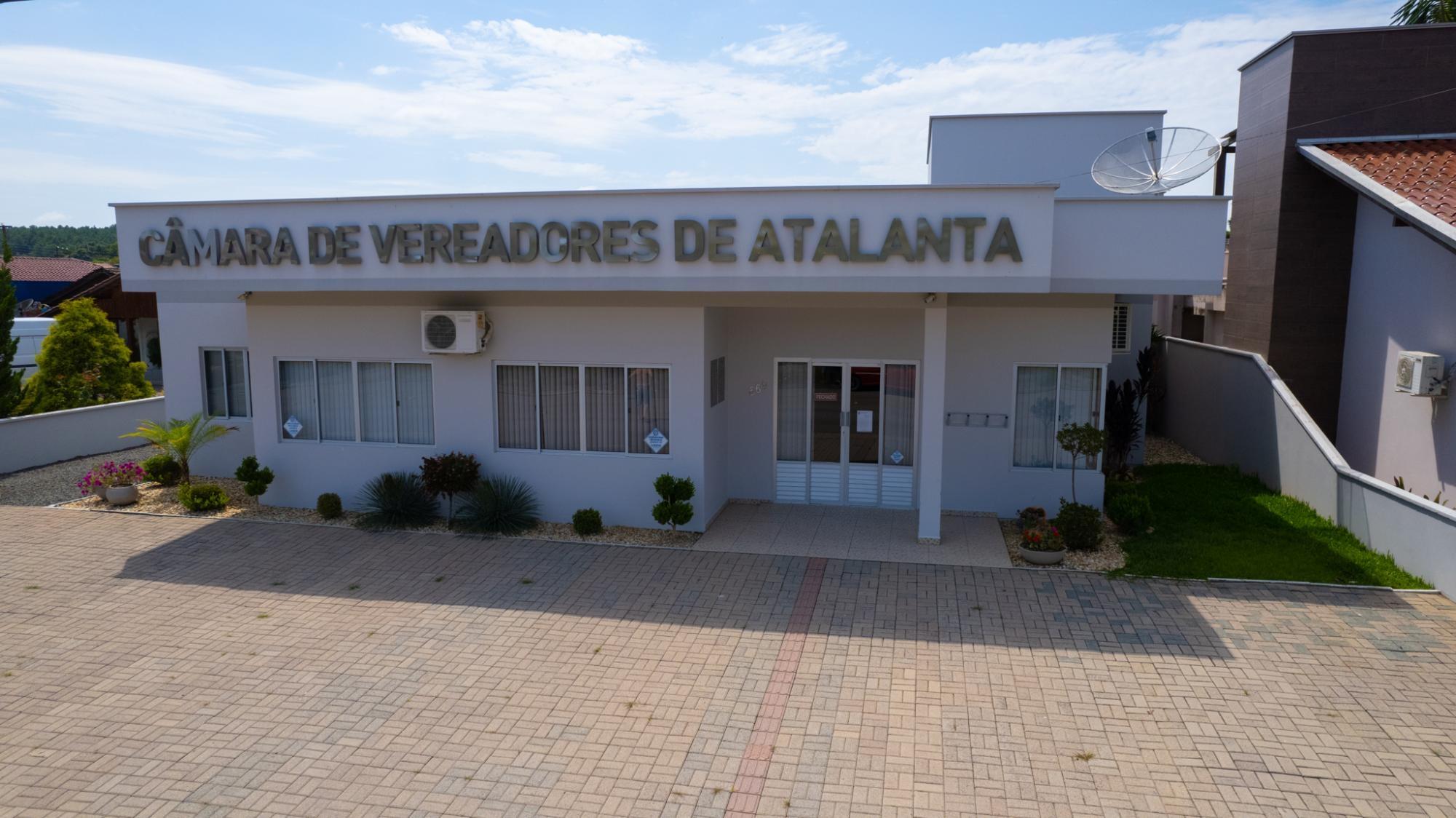 Câmara de Atalanta articula e reajuste dos servidores sobe para 5%