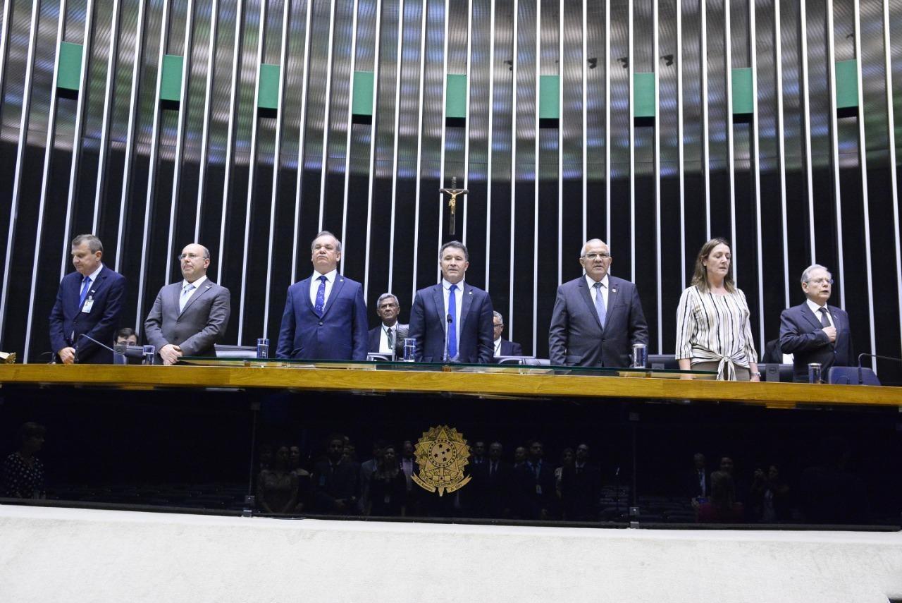 Câmara dos Deputados homenageia Associação Catarinense de Emissoras de Rádio e Televisão – ACAERT