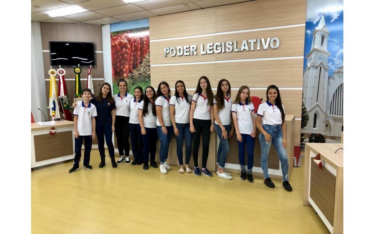 Câmara Mirim tem alterações aprovadas; Escola do Legislativo deve ser implementada em Ituporanga