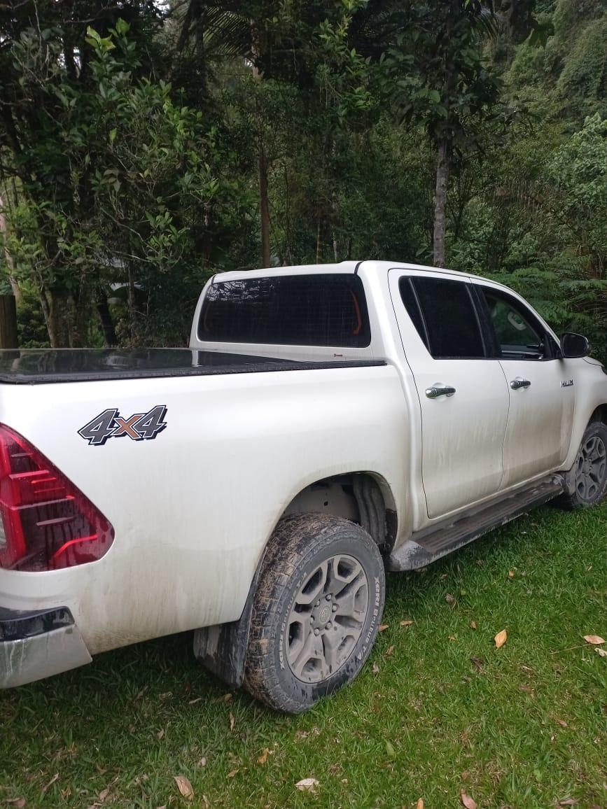 Caminhonete furtada em Agrolândia é recuperada em sítio no interior de Aurora
