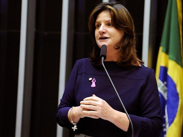 Carmen Zanotto deve assumir a Secretaria de Estado da Saúde