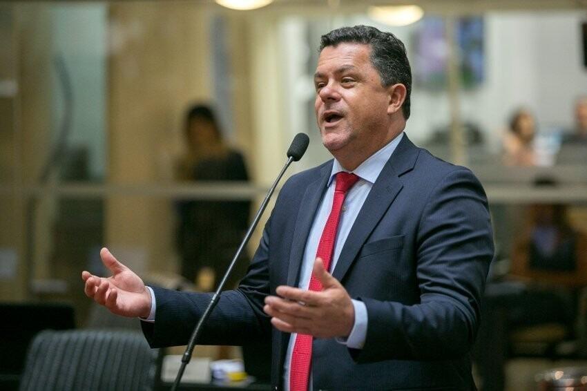 Cartórios em SC faturaram R$3,5 bilhões em 2024; Ivan Naatz propõe CPI para investigar preços abusivos