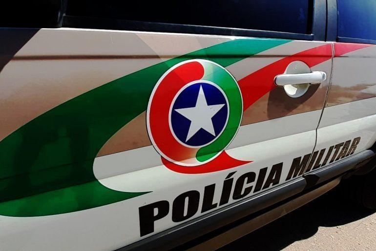 Casal é preso por tráfico de drogas e corrupção de menor 