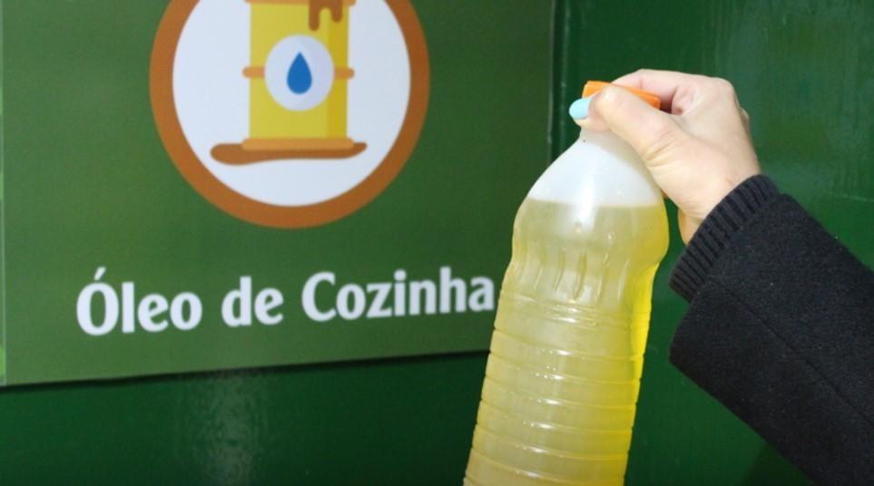 CASAN de Ituporanga recolhe óleo de cozinha usado