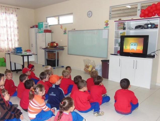 PETROLÂNDIA: Inicia programa de educação e prevenção em Saúde Bucal nas escolas 